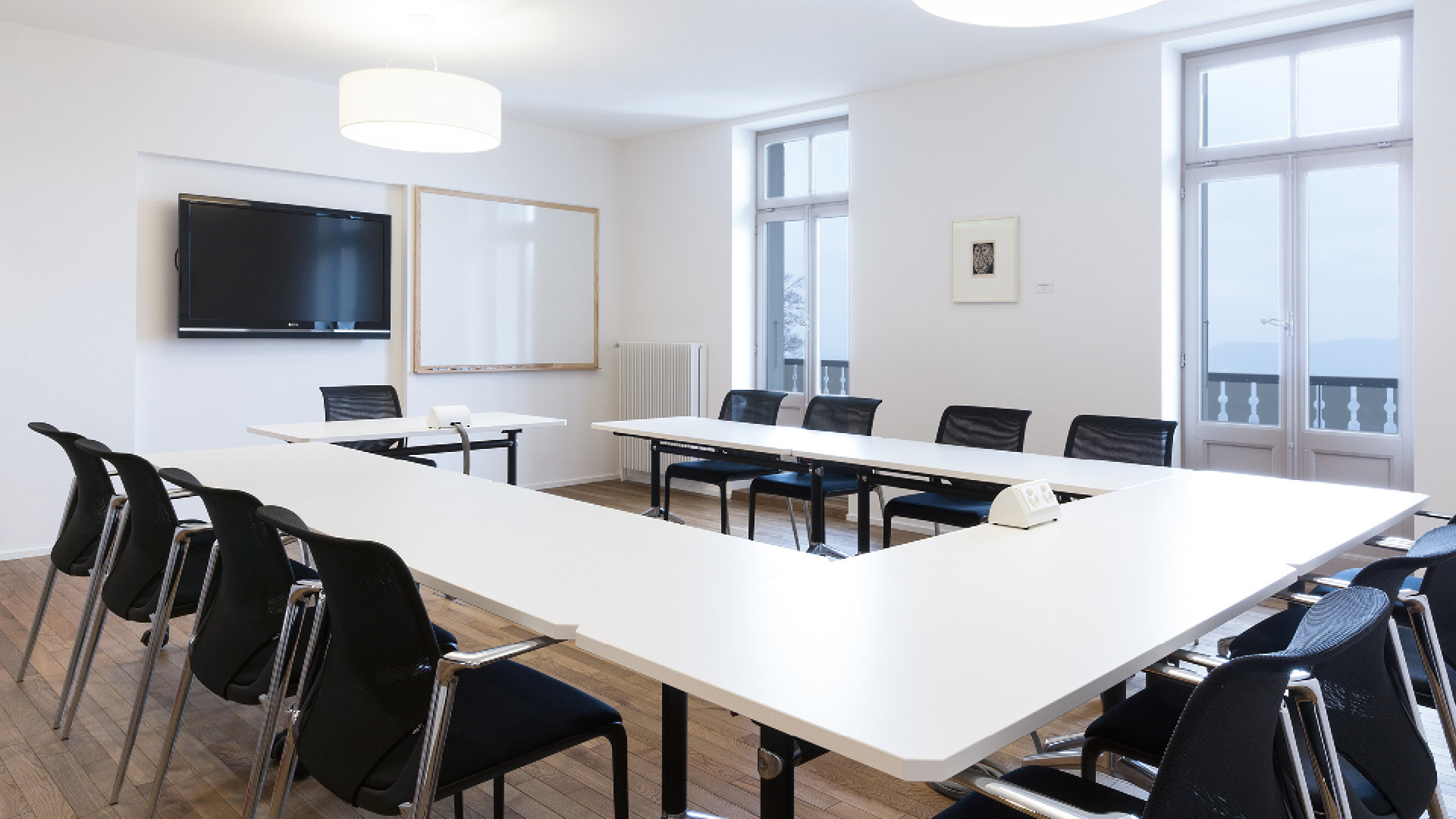 U-Form im Seminarraum DRÜ