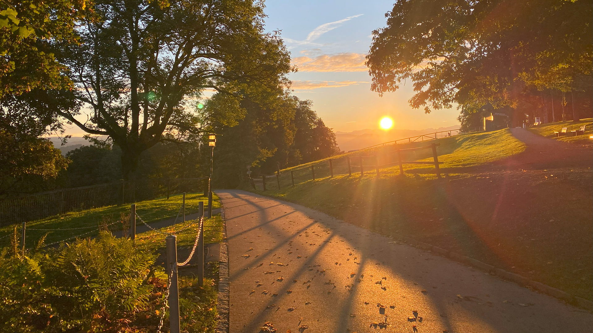 Morgenrot auf dem Gurten